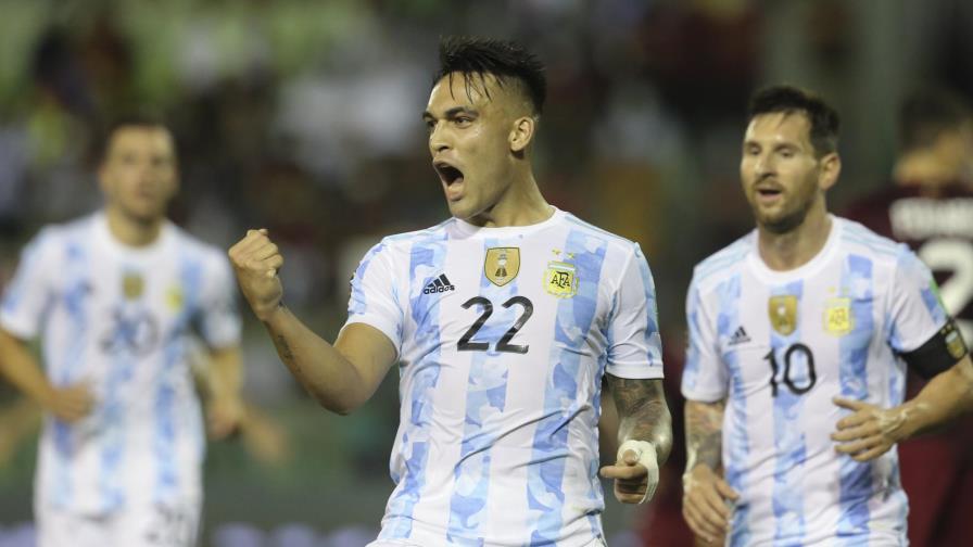 Argentina se florea al ganar de visita 3-1 a Venezuela