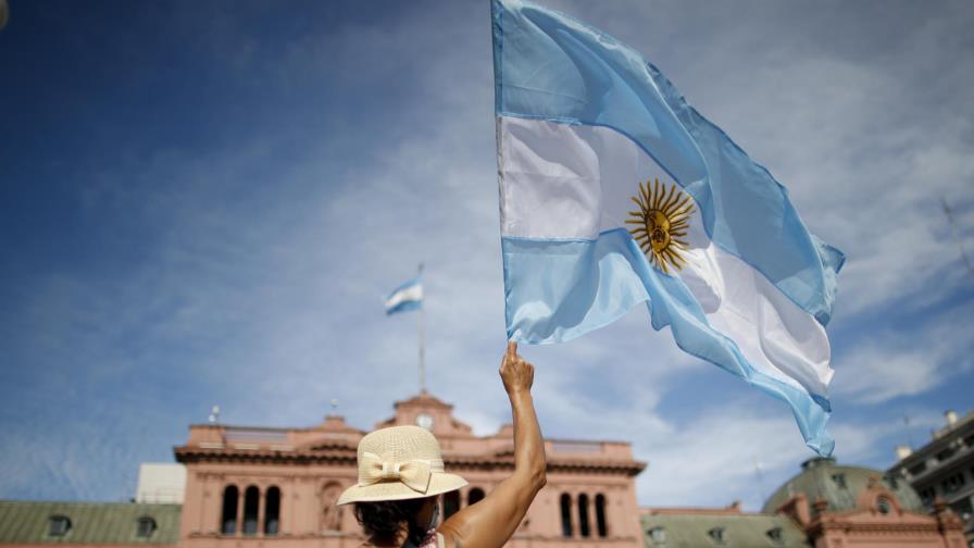 Gobierno argentino busca postergar elecciones por pandemia
