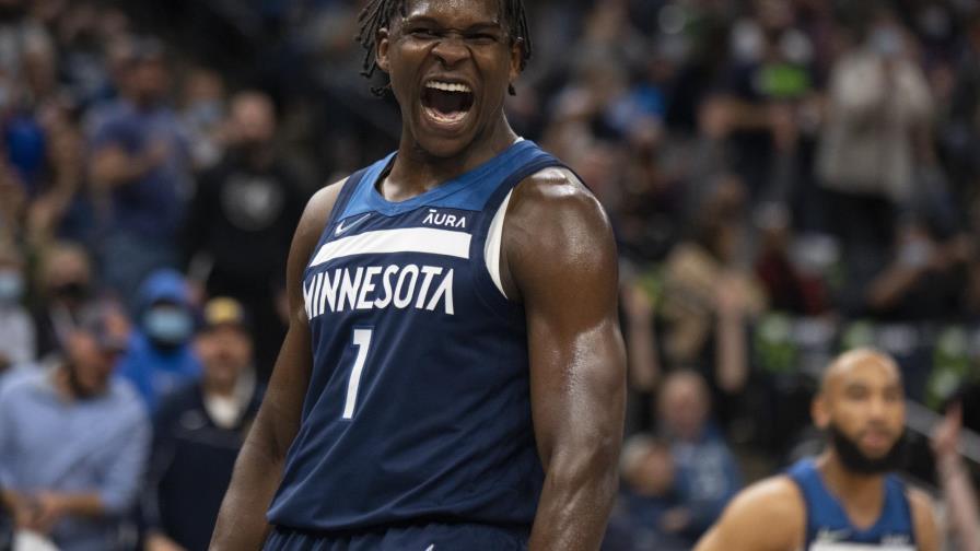 Edwards guía a Wolves a victoria sobre Rockets