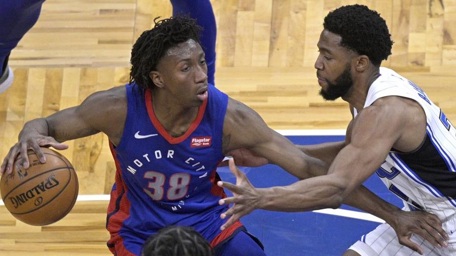 Pistons cortan racha negativa; doblegan a Magic