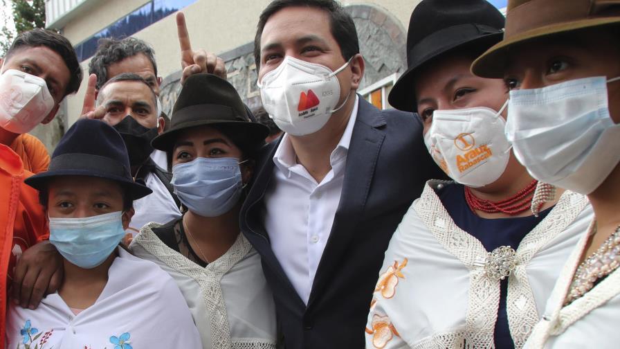Lasso y Arauz en recta final de campaña para balotaje