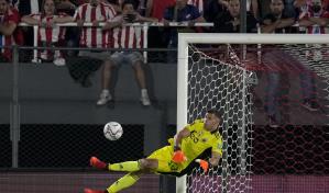 Argentina no pasa del empate en Paraguay