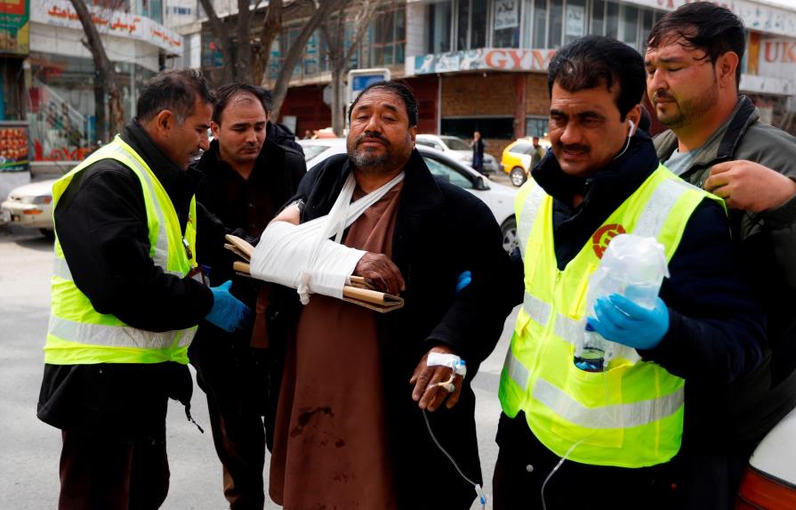 Al menos 27 muertos y 55 heridos en el tiroteo en un evento en Kabul