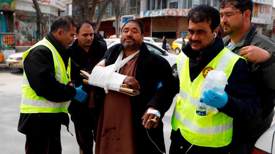Al menos 27 muertos y 55 heridos en el tiroteo en un evento en Kabul
