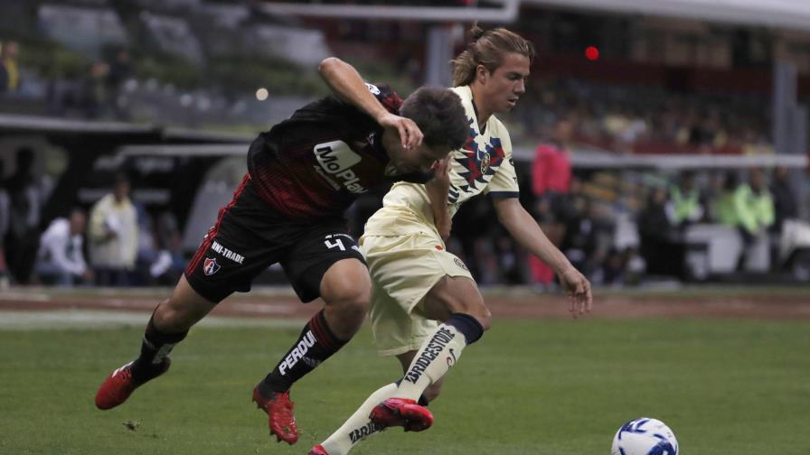 Pumas remonta ante Toluca; se mantiene invicto y es líder Pumas remonta ante Toluca; se mantiene invicto y es líder
