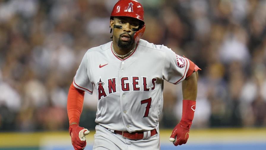 Grand slam de Adell en la 9na da victoria a Angelinos