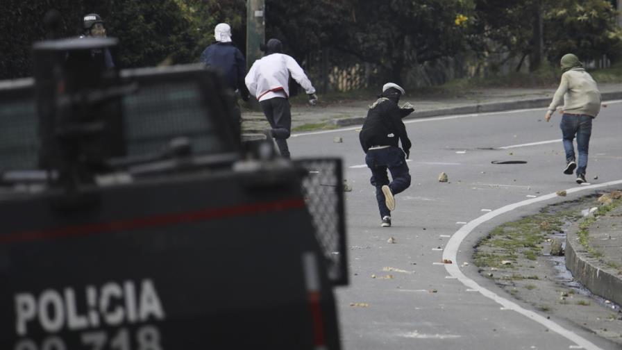 Universitarios colombianos protestan por corrupción