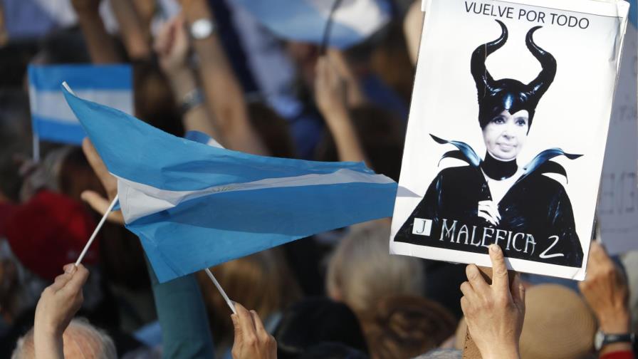 Argentina posterga juicio vs CFK hasta después de elecciones