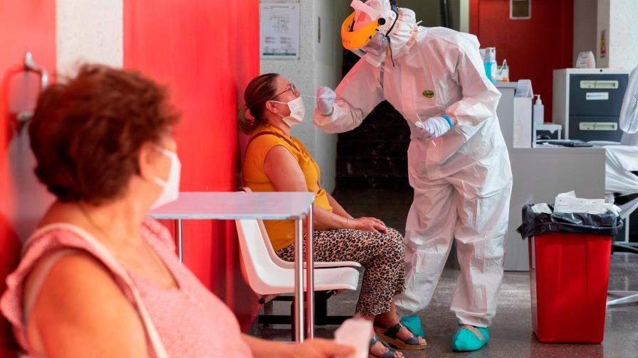 Salud Pública reporta 12 muertes por coronavirus  y 596 nuevos contagios 