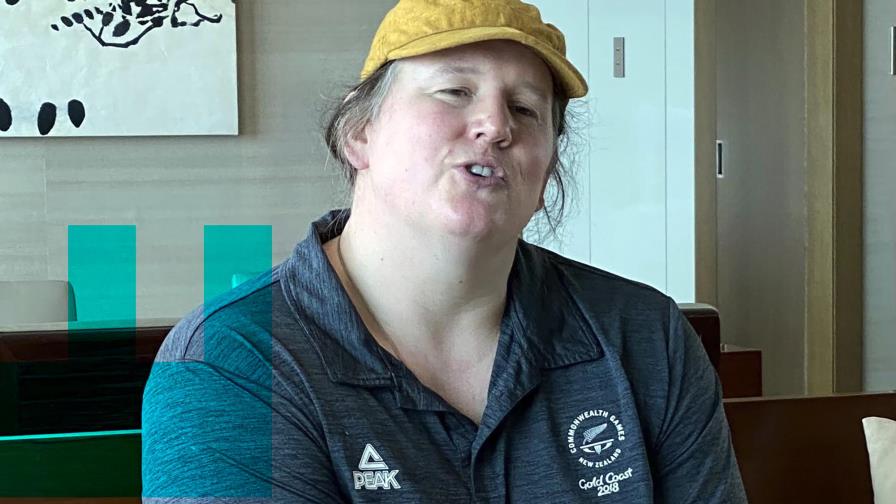 La primera atleta olímpica transgénero revela su intención de retirarse