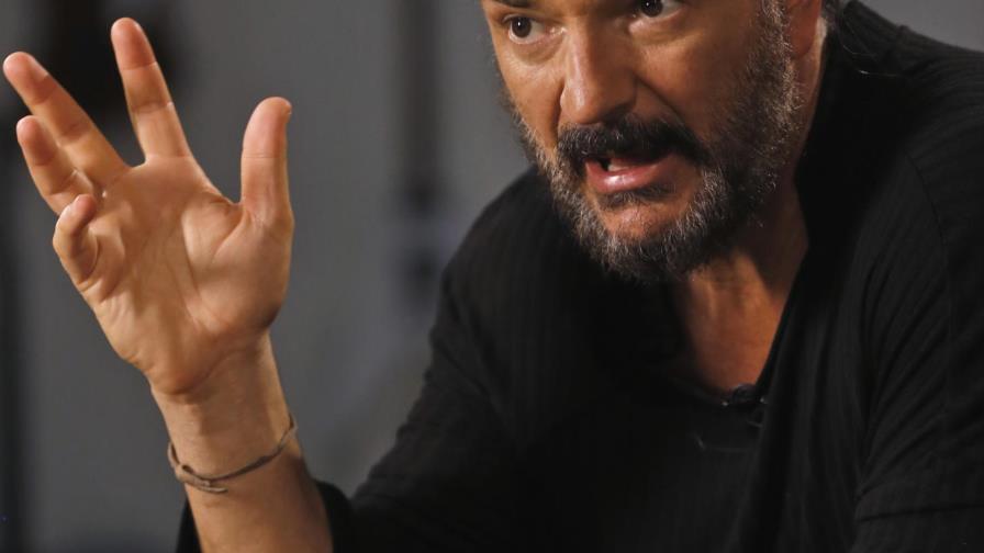 Video | Así suena la nueva canción de Ricardo Arjona 