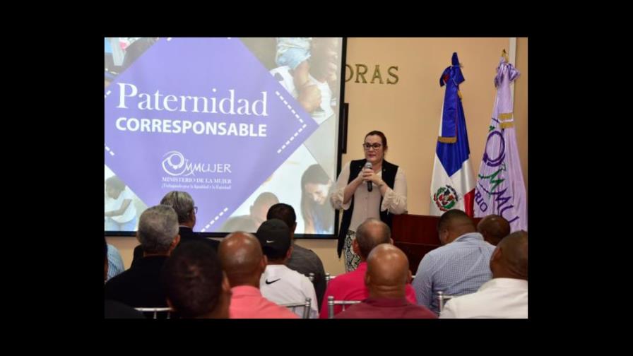 Ministerio de la Mujer aumenta a 10 días licencia de paternidad a sus empleados