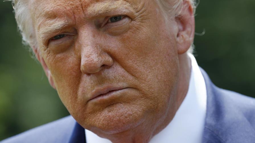 Trump habla menos del virus; estados buscan apoyo local
