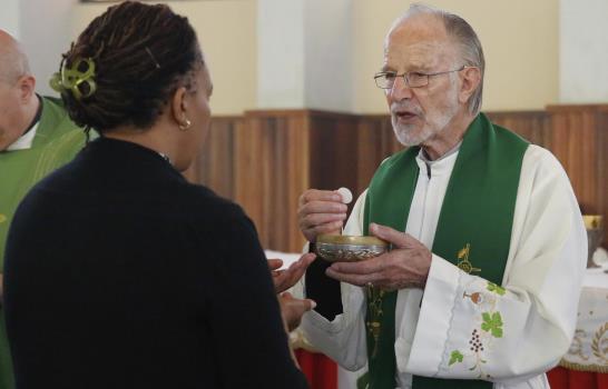 Sacerdotes con hijos, otro problema para el Vaticano