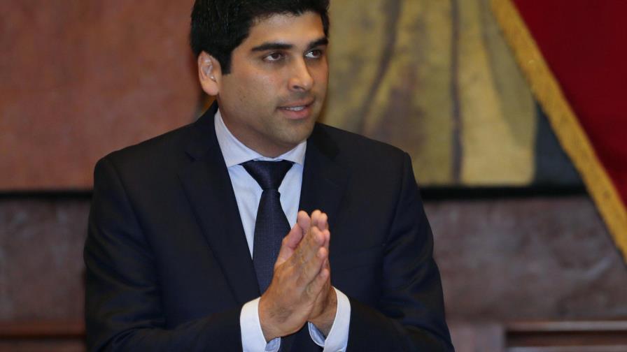 Renuncia el vicepresidente de Ecuador