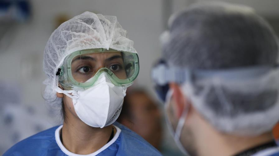 México reabre más negocios pese a alza de casos y muertes