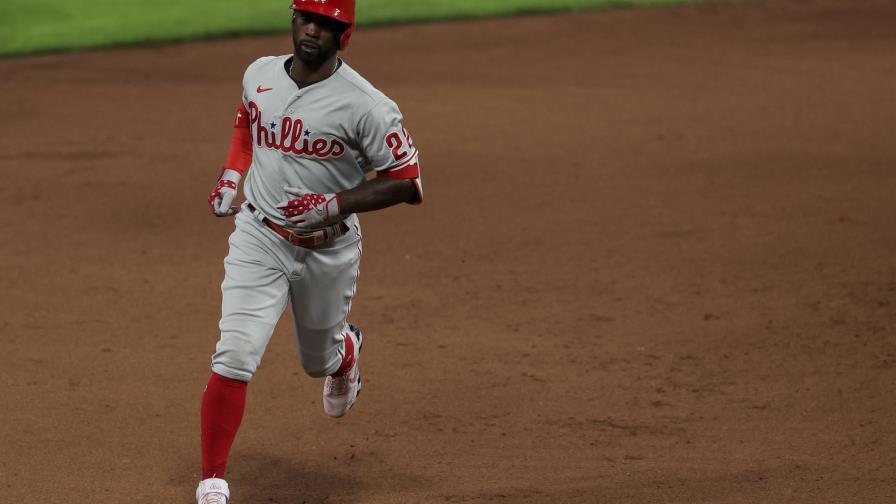 Con siete jonrones, Filis aplastan 17-3 a los Rojos Con siete jonrones, Filis aplastan 17-3 a los Rojos