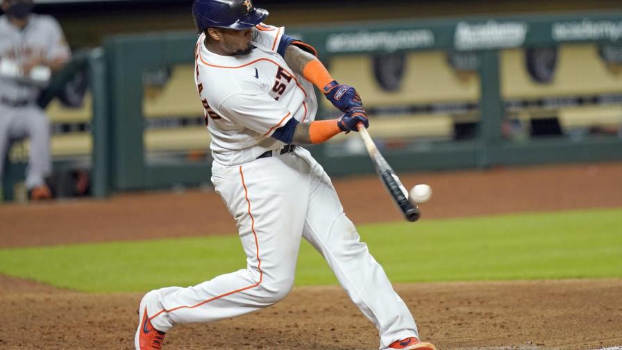 Maldonado dispara jonrón de 3 carreras; Astros se imponen