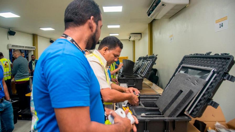 Junta solo espera revisión de boletas automatizadas para clonar los equipos