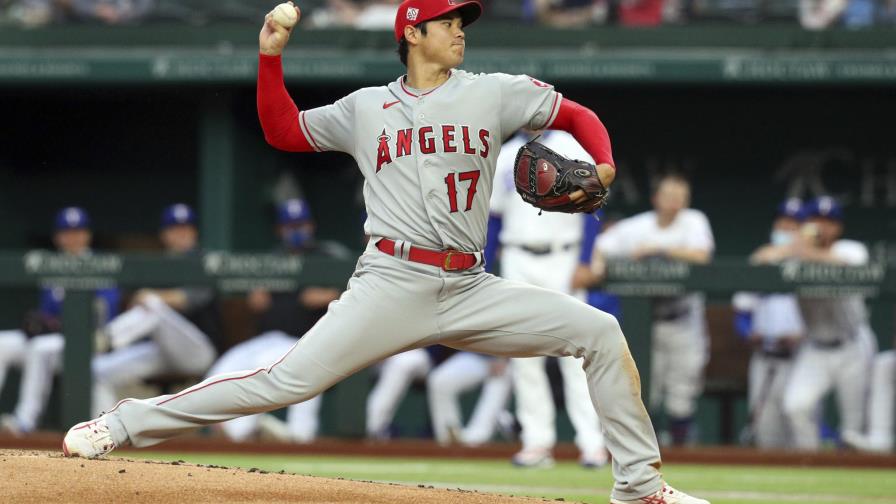 Shohei Ohtani sigue haciendo historia lanzando y bateando Shohei Ohtani sigue haciendo historia lanzando y bateando