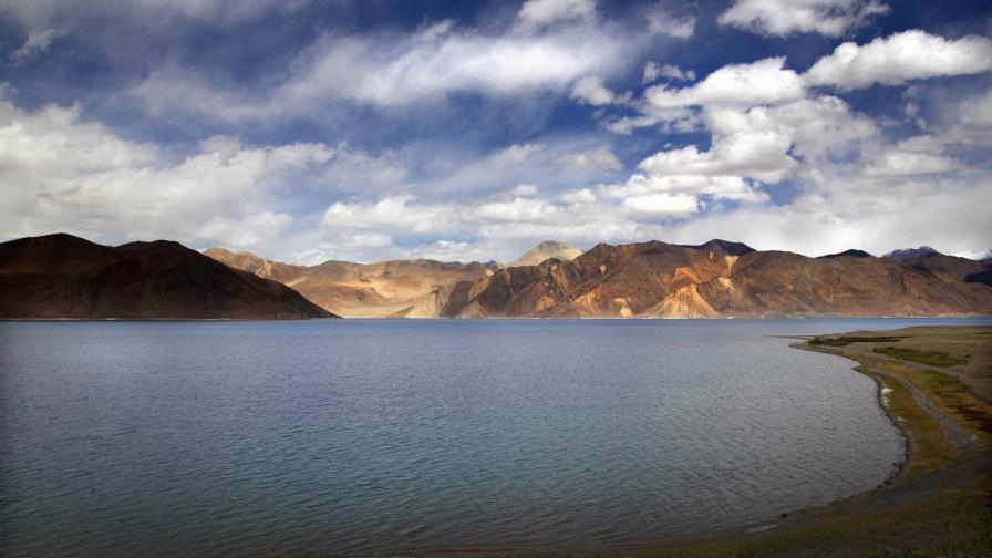 China, India se acusan mutuamente de disparos en la frontera