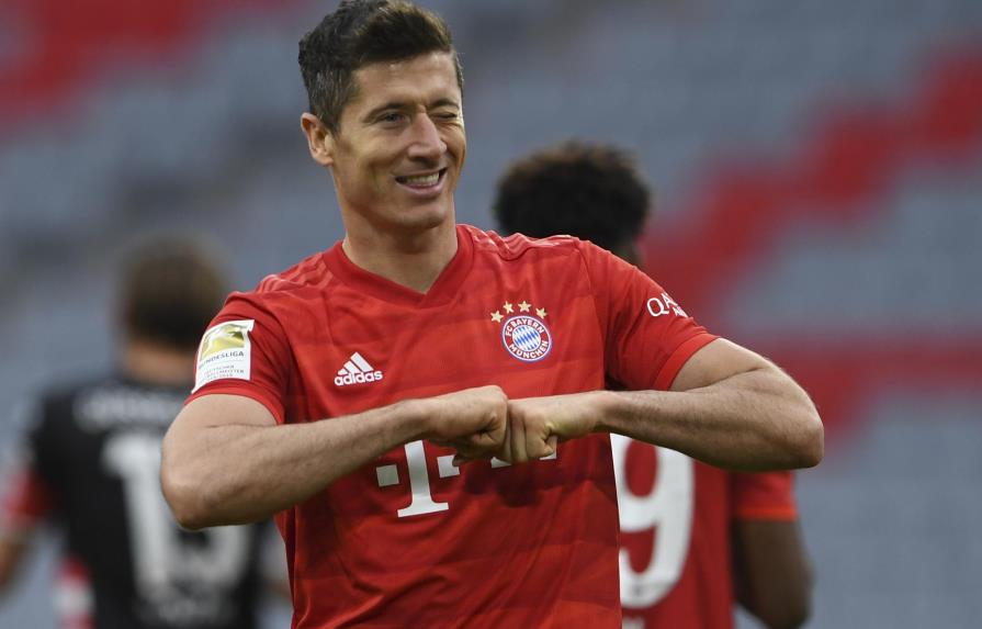 Bayern aplasta al Fortuna y amplía a 10 puntos su ventaja