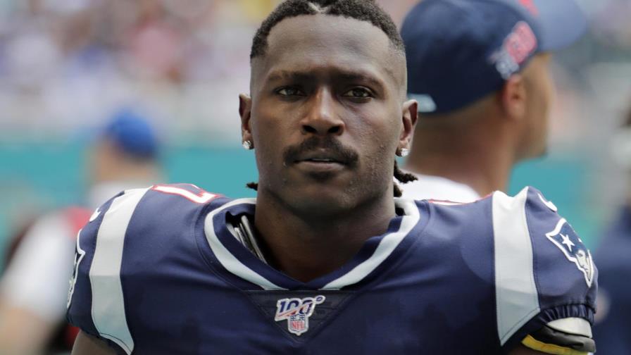 Antonio Brown se entrega en una cárcel de Florida Antonio Brown se entrega en una cárcel de Florida
