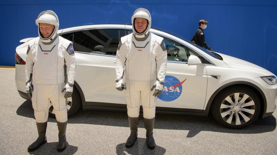 SpaceX y la NASA enviarían hoy a dos astronautas al espacio SpaceX y la NASA enviarían hoy a dos astronautas al espacio
