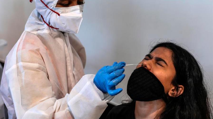 La pandemia se acerca a los 31 millones de casos y supera las 958.000 muertes