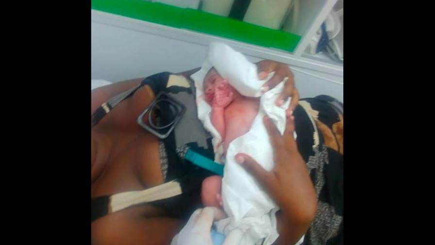 Una bebé nació en la carretera Sánchez en el cruce de Cabral Una bebé nació en la carretera Sánchez en el cruce de Cabral