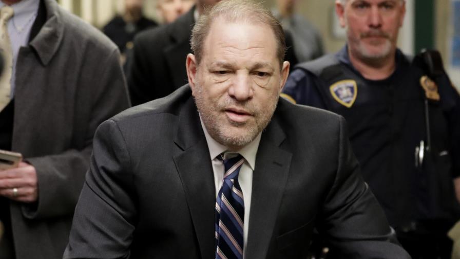 Acusadora de LA testifica en juicio de Weinstein en NY Acusadora de LA testifica en juicio de Weinstein en NY