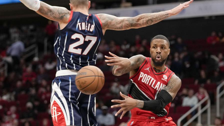Blazers ganan por 1ra vez de visita, en Houston