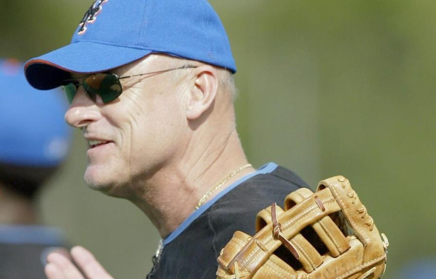 Ex manager de los Astros, Art Howe, en estado grave por coronavirus