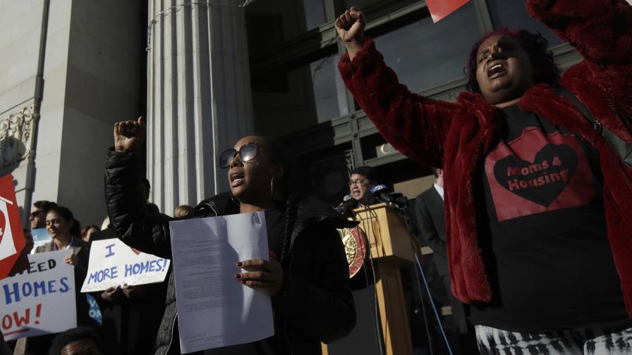 California: Madres sin techo ganan apoyo en disputa por casa