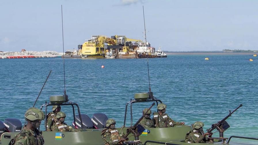 Mozambique recupera control de puerto tomado por rebeldes