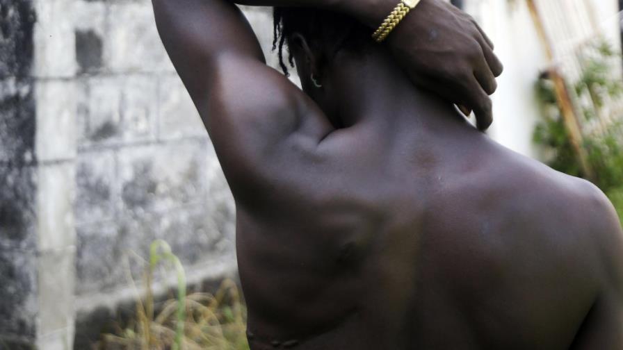 Nigerianos exigen justicia, un año después de protestas