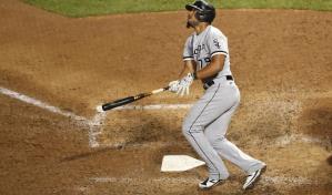 Abreu pega 3 jonrones más; Medias Blancas vencen a Cachorros