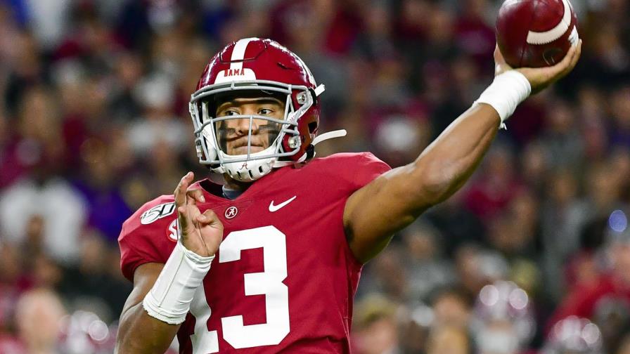 El zurdo Tagovailoa, una rareza entre quarterbacks de NFL