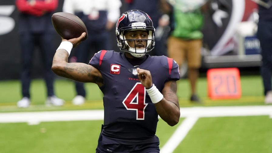 Fuente AP: Watson planea presentarse a campamento de Texans