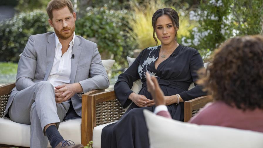 Meghan y Enrique dejan ver la división en la realeza Meghan y Enrique dejan ver la división en la realeza