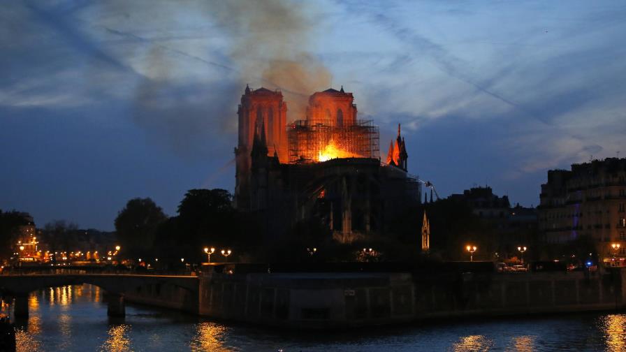 El incendio de Notre Dame recuerda el peligro del plomo