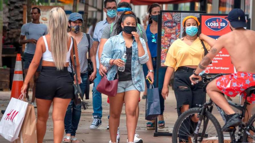 Florida supera los 300.000 casos de la COVID-19 en medio de la preocupación