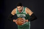 De la NBA a la WNBA: Enes Kanter Freedom firma su declaración oficial para jugar entre mujeres De la NBA a la WNBA: Enes Kanter Freedom firma su declaración oficial para jugar entre mujeres