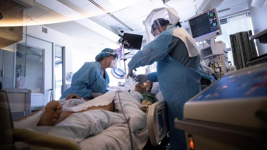 EE.UU. alcanza el récord de 100,000 hospitalizados por COVID-19 EE.UU. alcanza el récord de 100,000 hospitalizados por COVID-19
