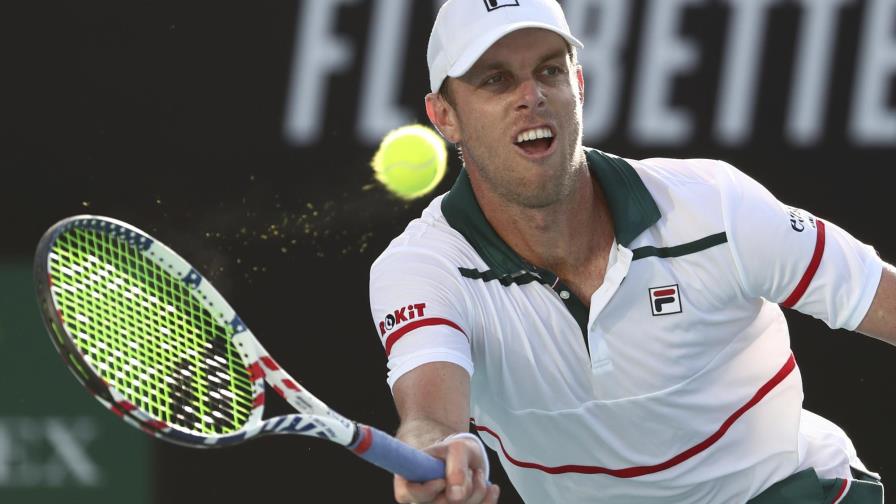 Querrey acusado de irse de Rusia tras positivo por COVID