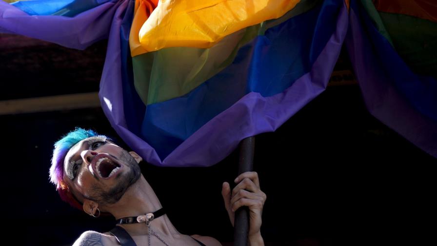 Comunidad LGTBI sale a calles argentinas por más derechos