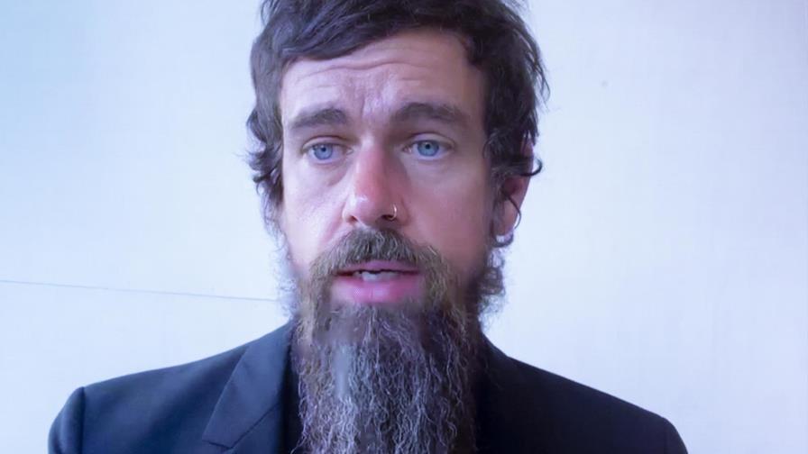 CEO de Twitter defiende suspensión de cuenta de Trump
