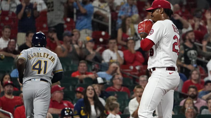 Cerveceros remontan y vencen a Cardenales en 10 entradas