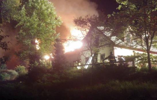 Un incendio consume la casa de Rachael Ray en NY