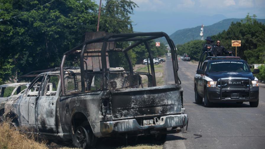 Molestia entre familiares de policías asesinados en México